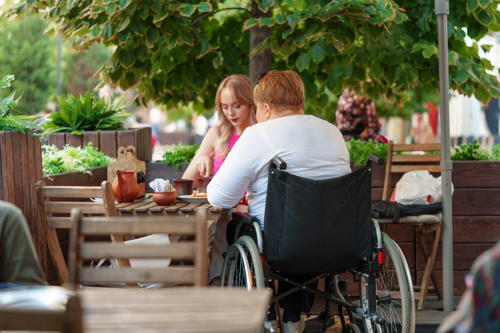What is the lifespan of an electric wheelchair?